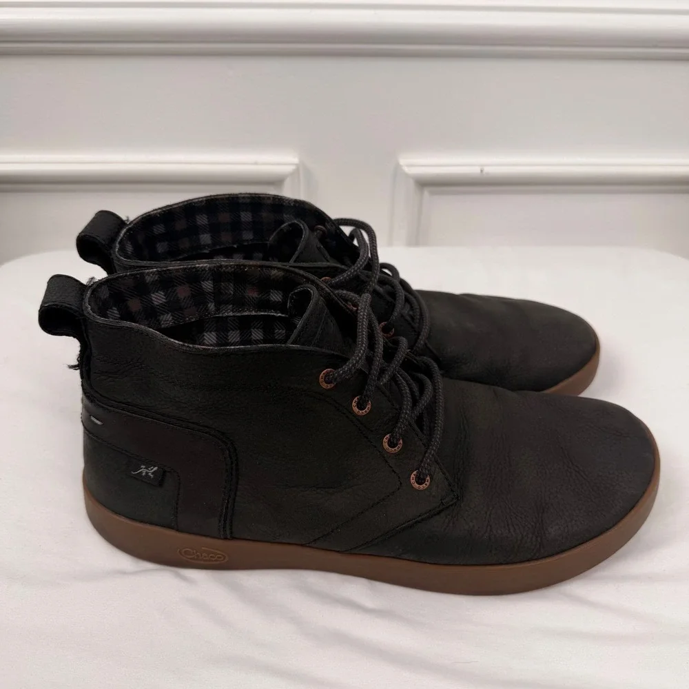 Chaco Montrose Chukka Boots Mens 11 Black Leather Lace Up Mid Top Shoes J106461